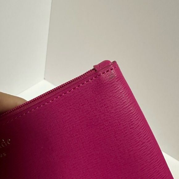 Kate Spade Saffiano PVC Small Wrislet, Bubble Gum Pink, NWT - Picture 9 of 9